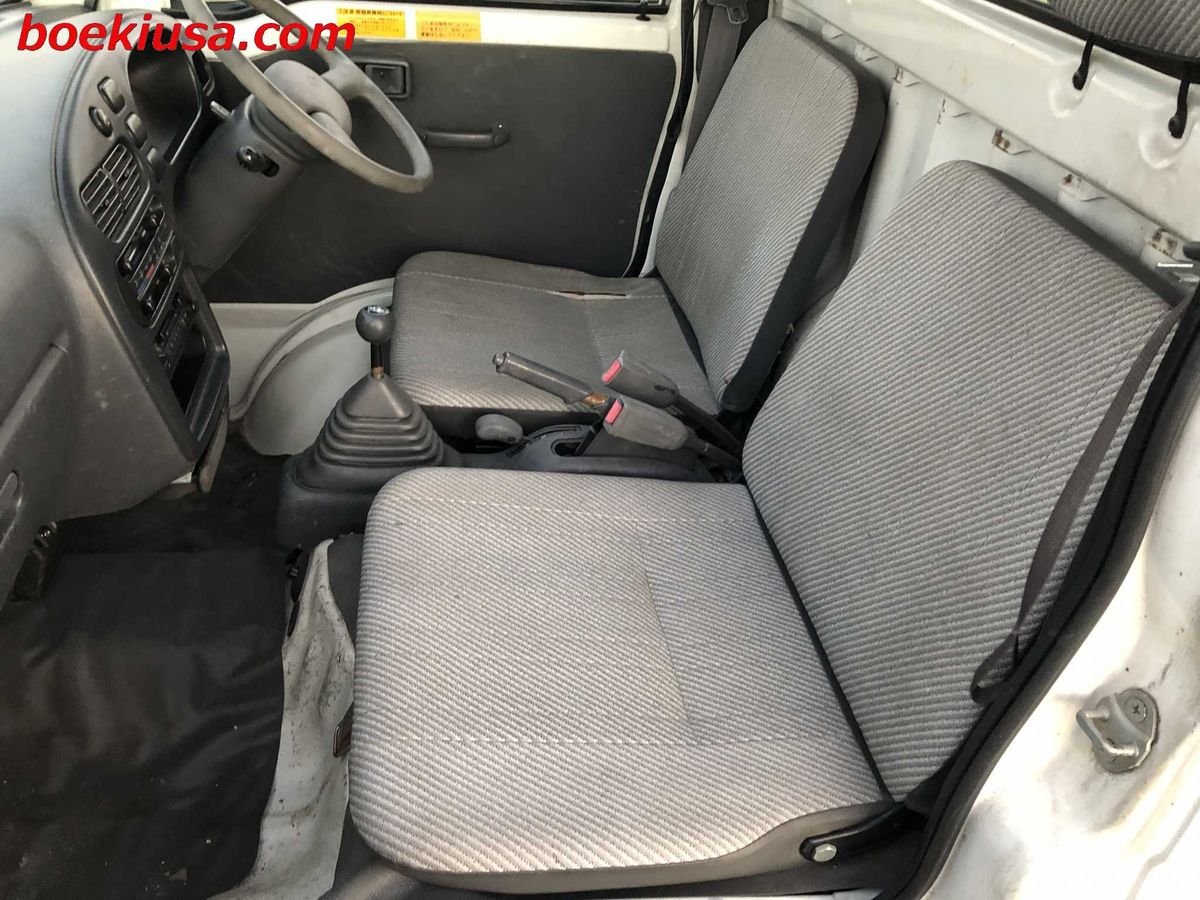 1996 Daihatsu Hijet JDM car for sale — photo 10 of 11