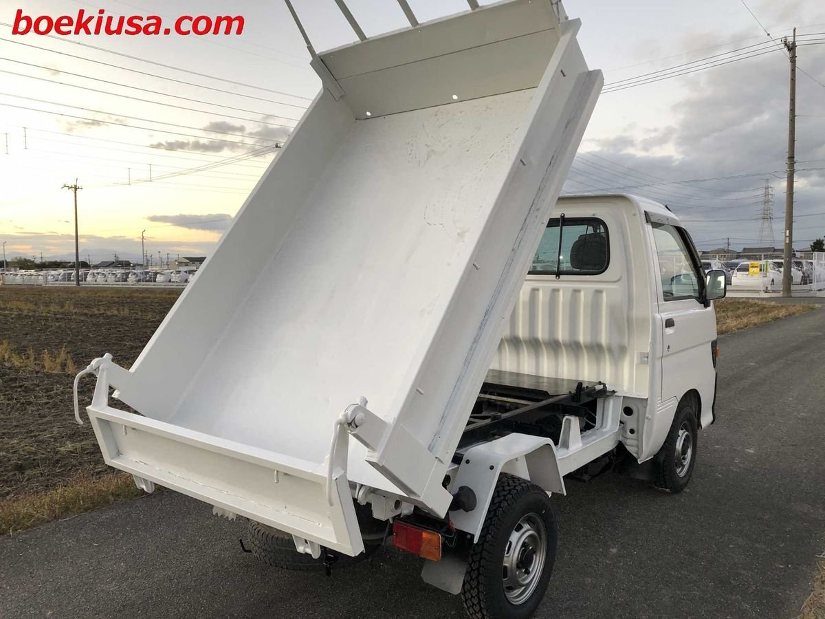 1996 Daihatsu Hijet JDM car for sale — photo 4 of 11