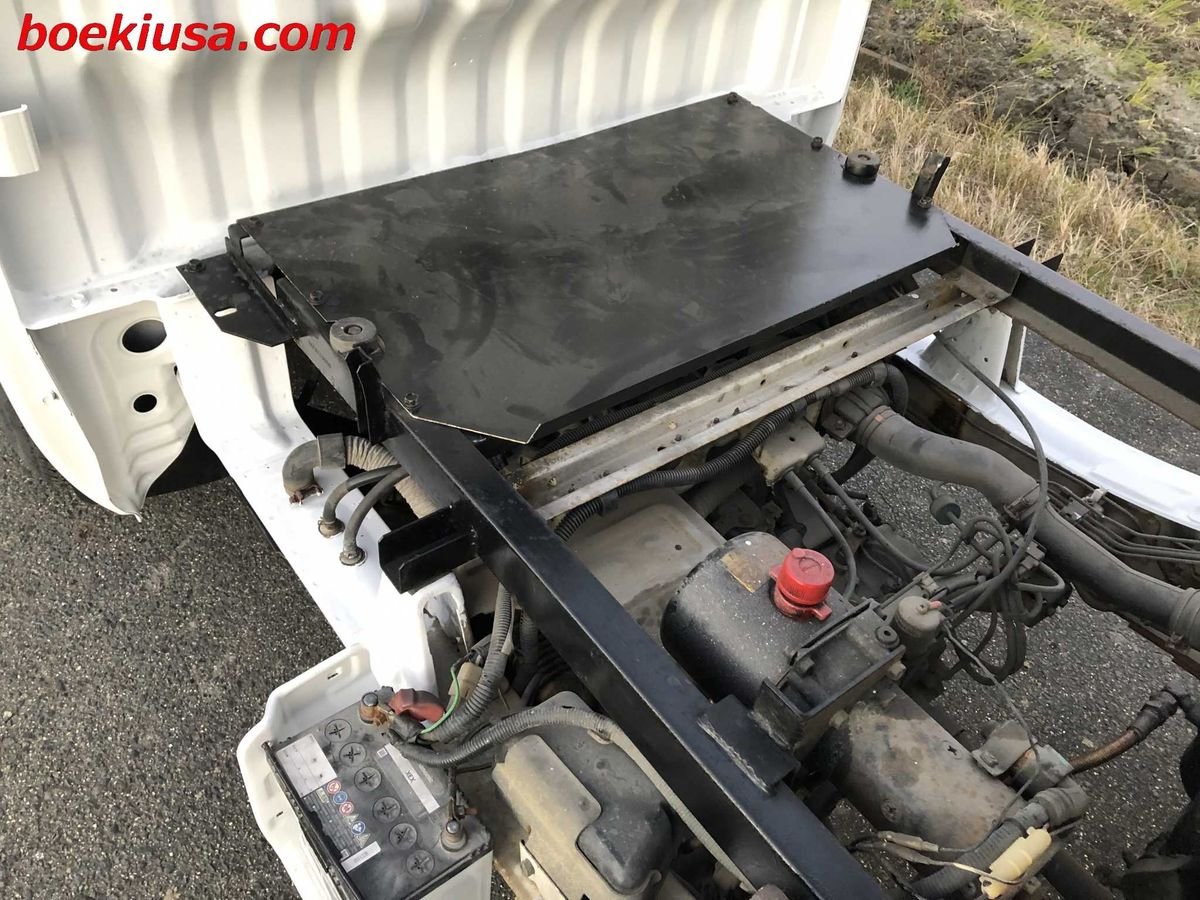 1996 Daihatsu Hijet JDM car for sale — photo 6 of 11