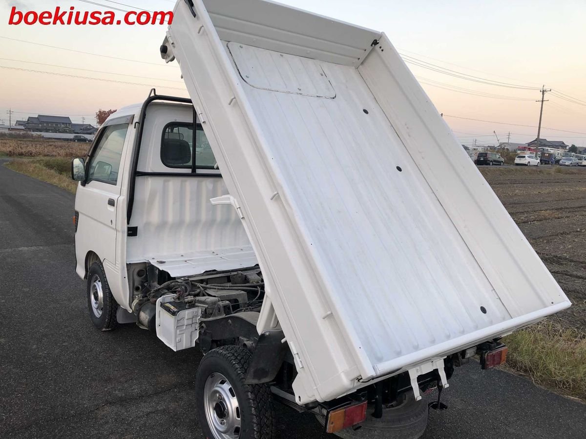 1996 Daihatsu Hijet JDM car for sale — photo 3 of 11
