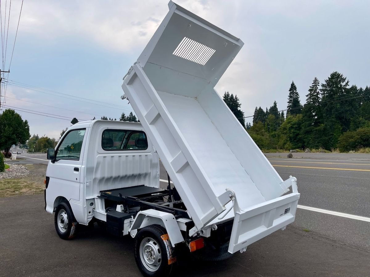 1997 Daihatsu Hijet JDM car for sale — photo 7 of 9