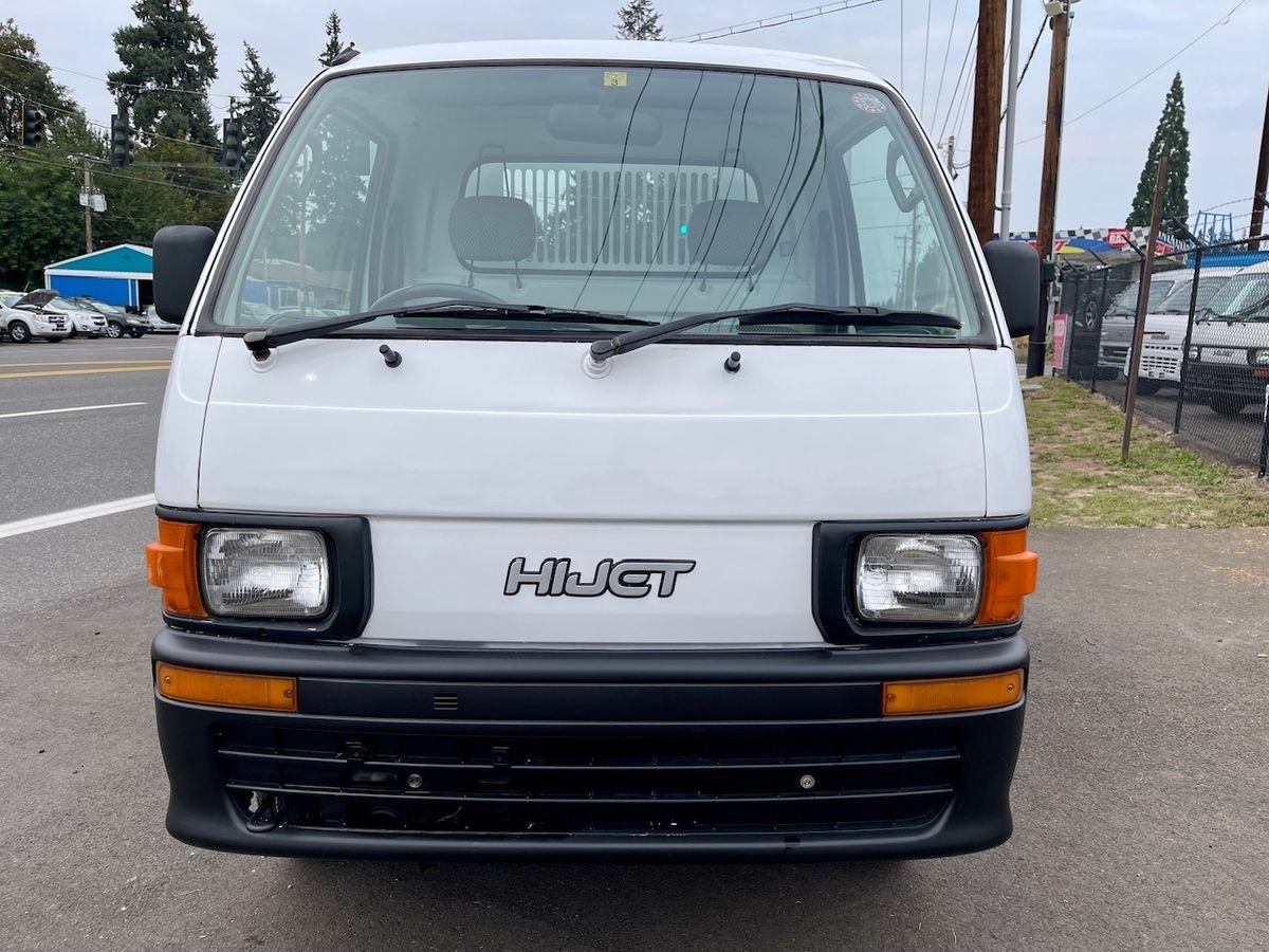 1997 Daihatsu Hijet JDM car for sale — photo 2 of 9