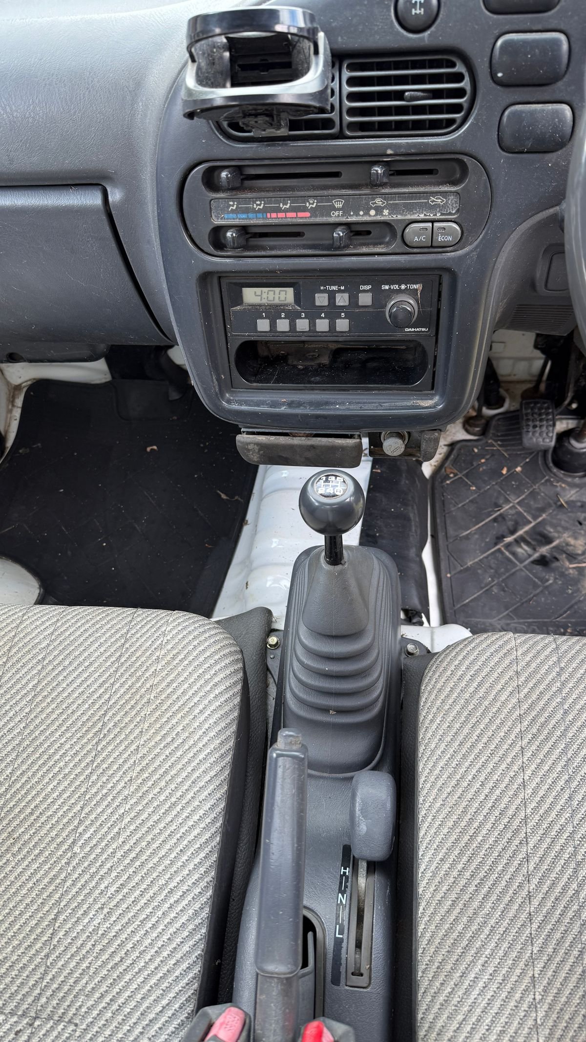 1997 Daihatsu Hijet JDM car for sale — photo 11 of 11