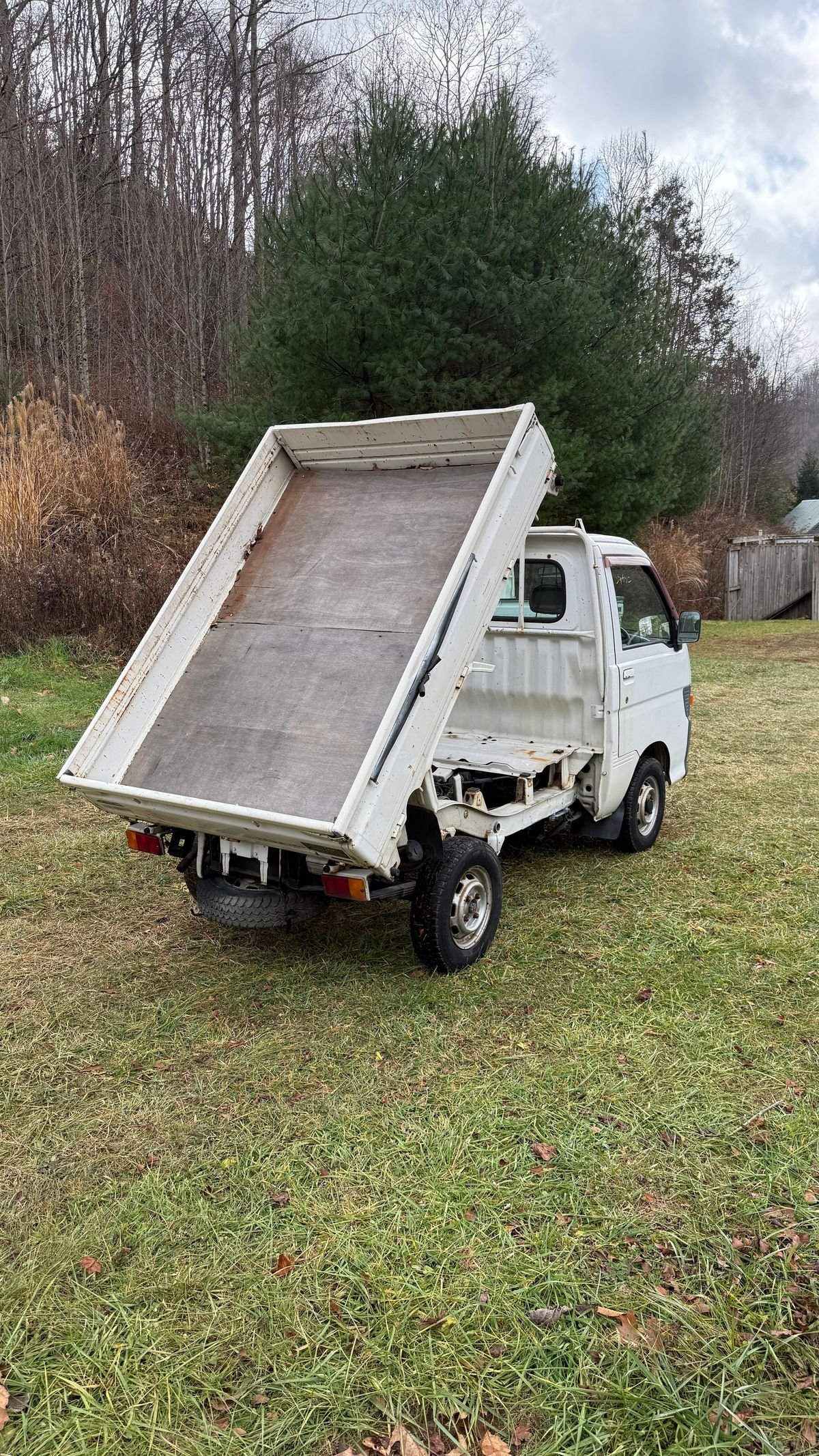 1997 Daihatsu Hijet JDM car for sale — photo 5 of 11