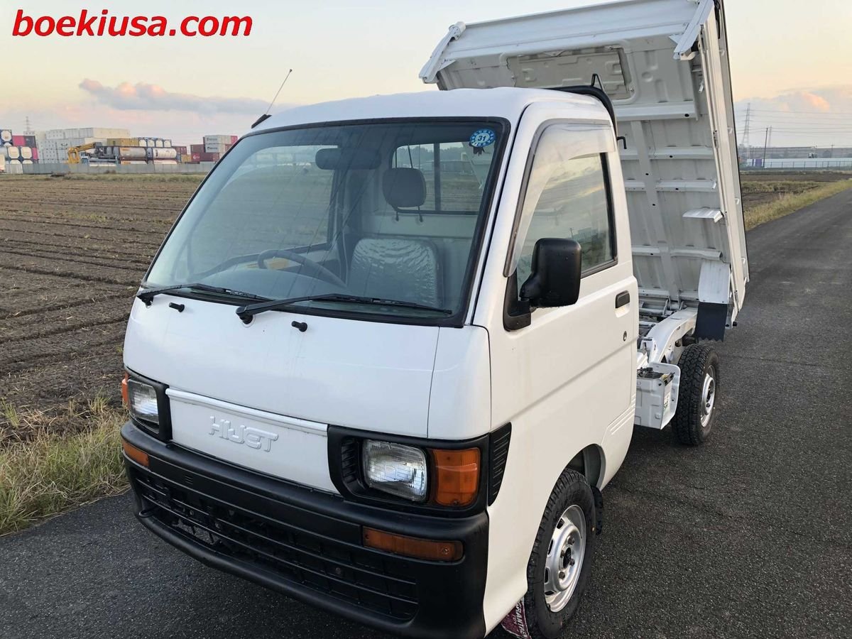1997 Daihatsu Hijet JDM car for sale — photo 2 of 11