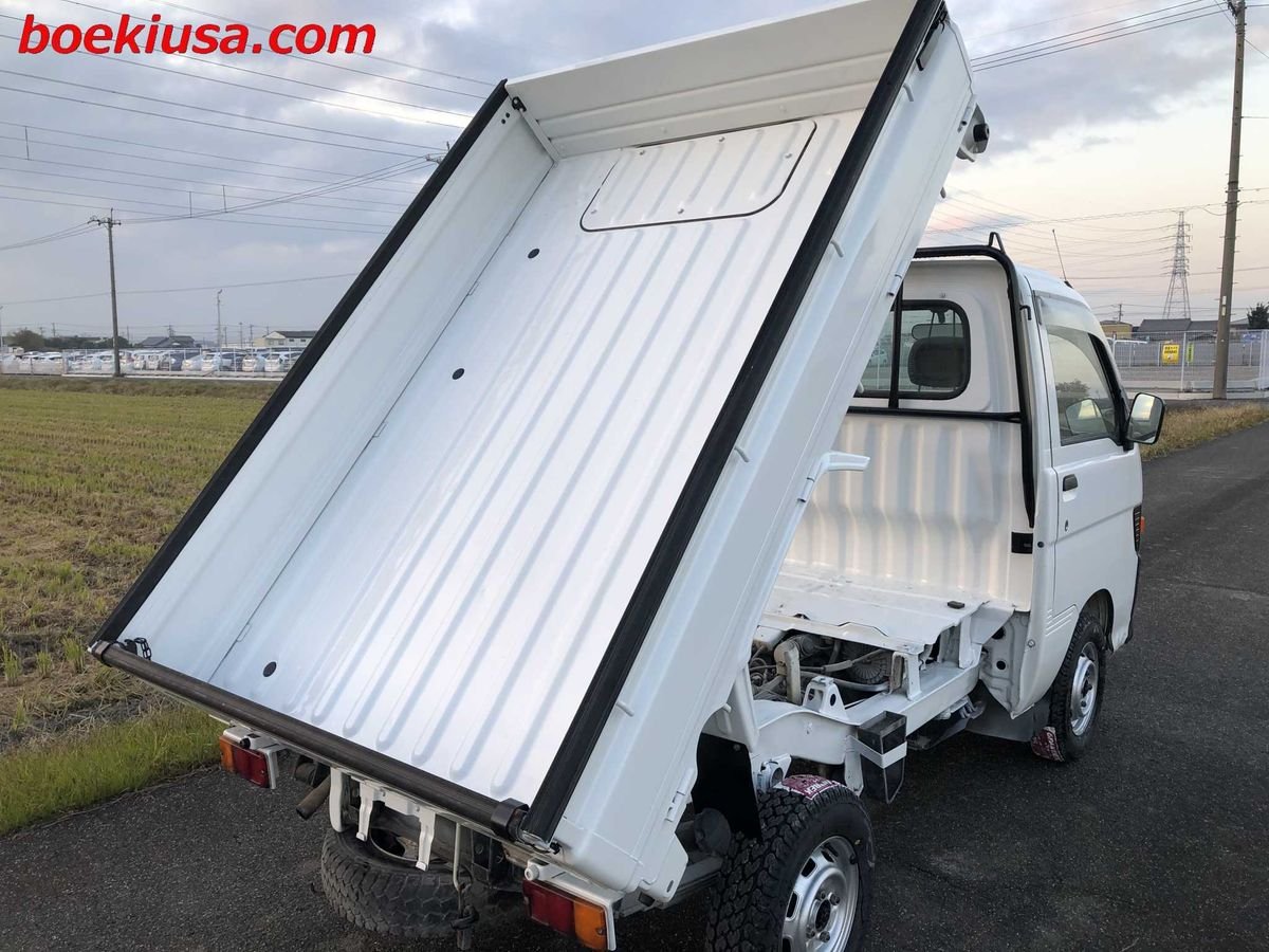 1997 Daihatsu Hijet JDM car for sale — photo 4 of 11