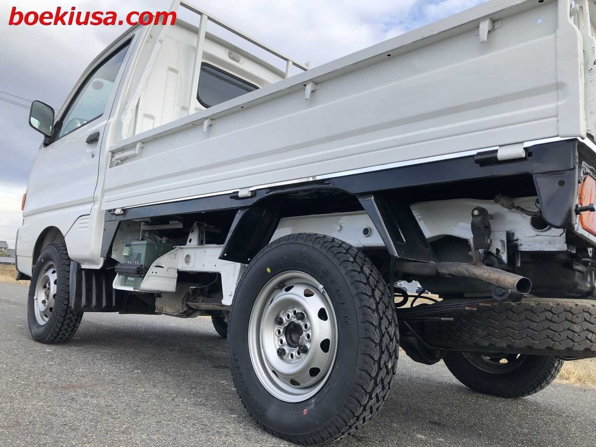 1997 Mitsubishi Minicab JDM car for sale — photo 5 of 11