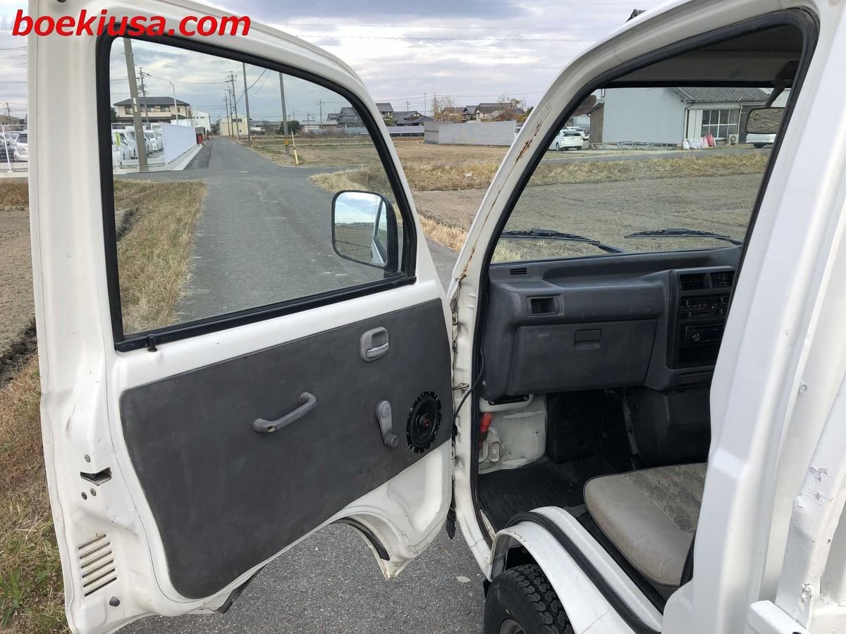 1997 Mitsubishi Minicab JDM car for sale — photo 8 of 11