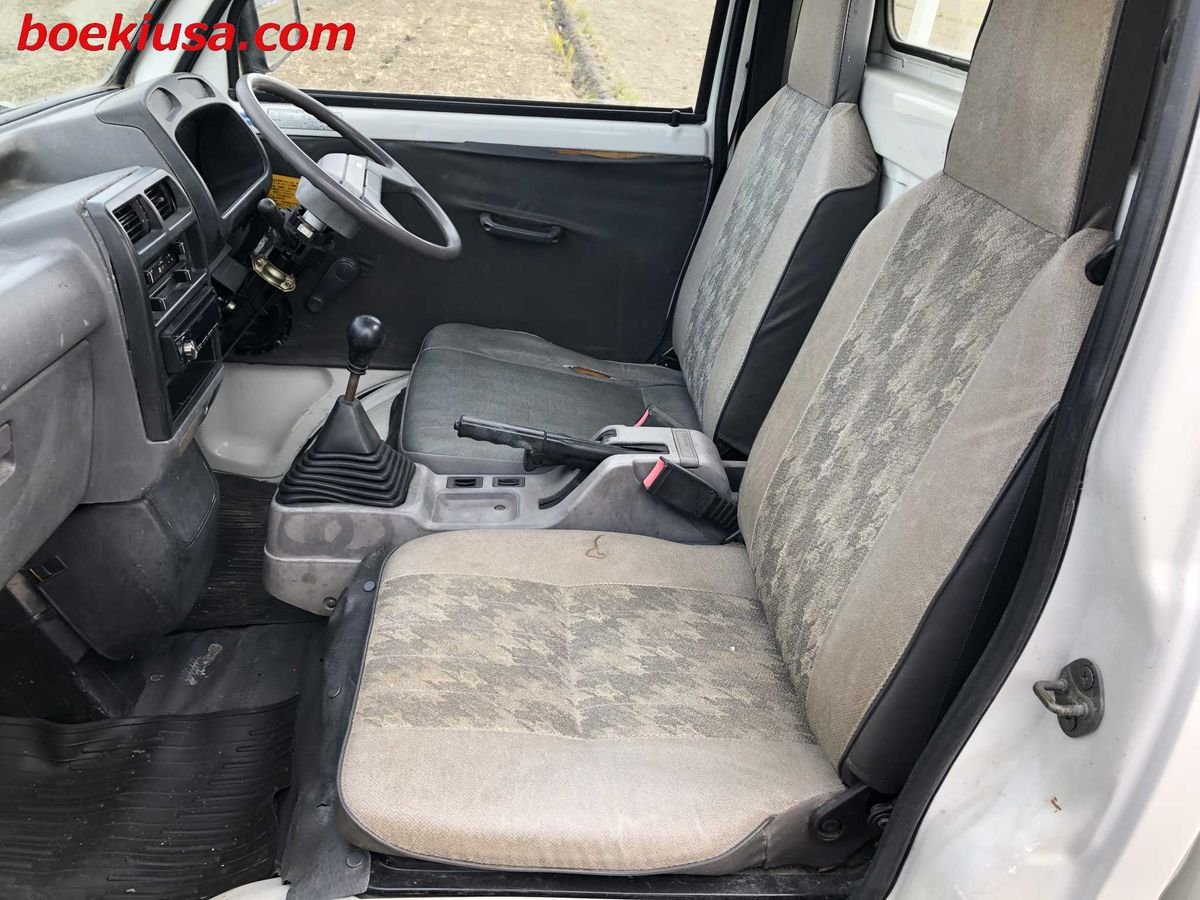 1997 Mitsubishi Minicab JDM car for sale — photo 10 of 11