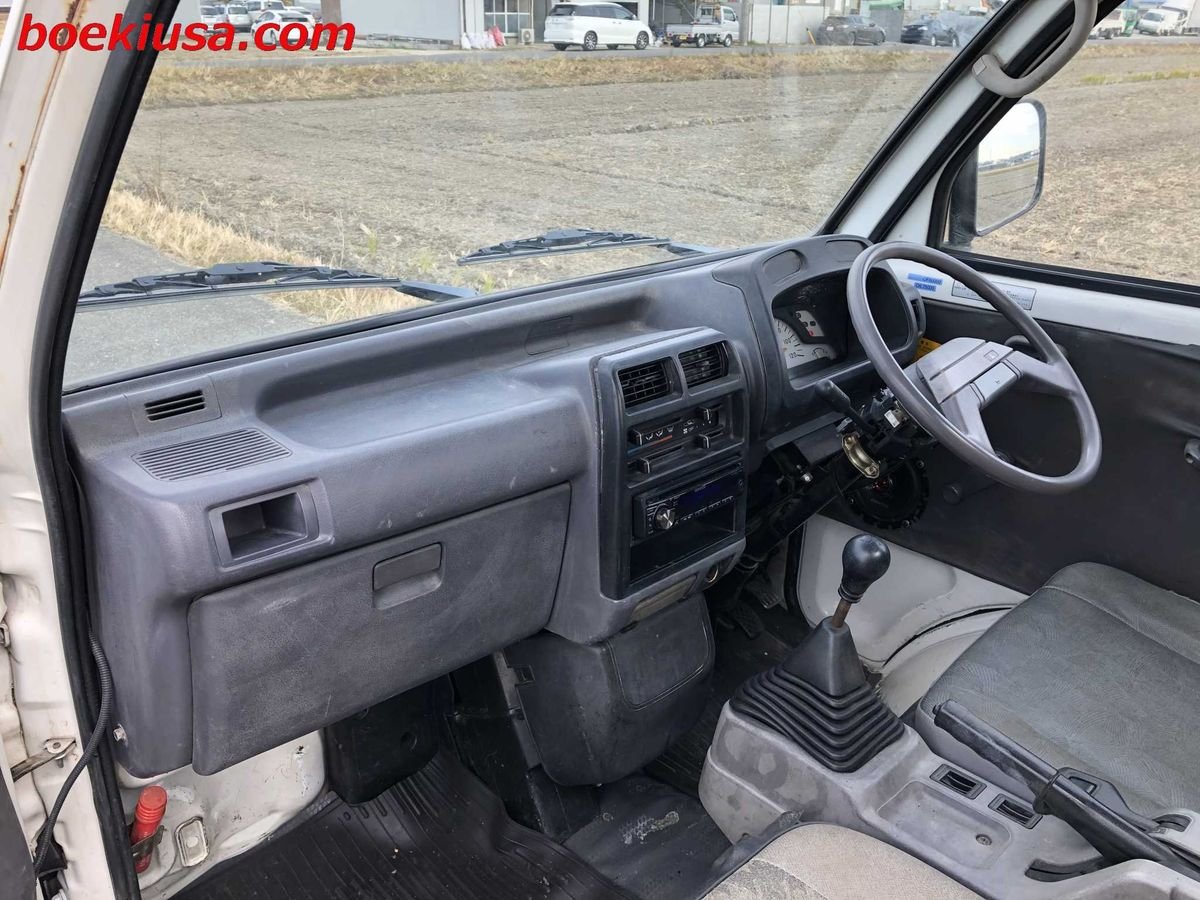 1997 Mitsubishi Minicab JDM car for sale — photo 9 of 11