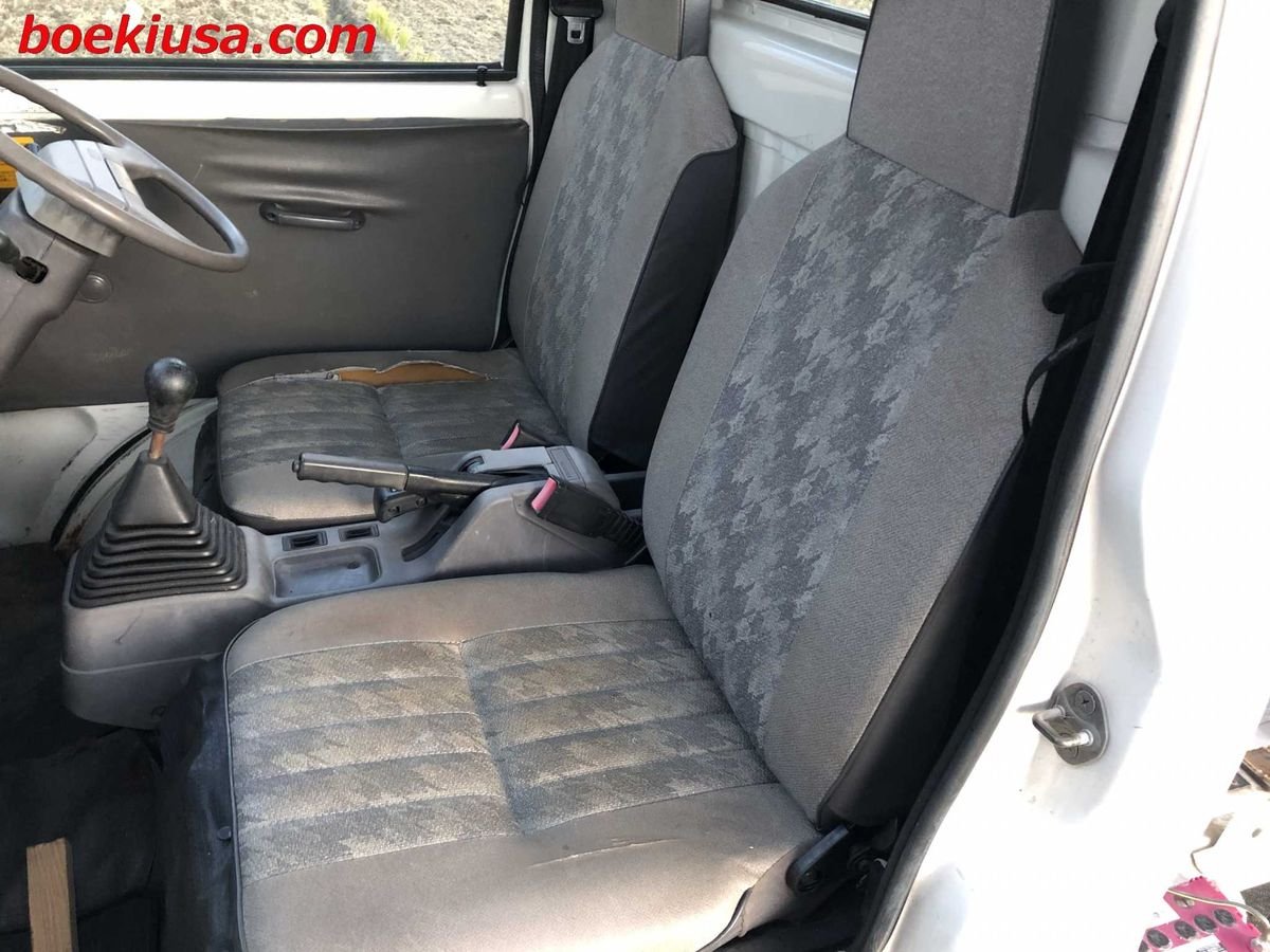 1997 Mitsubishi Minicab JDM car for sale — photo 10 of 11
