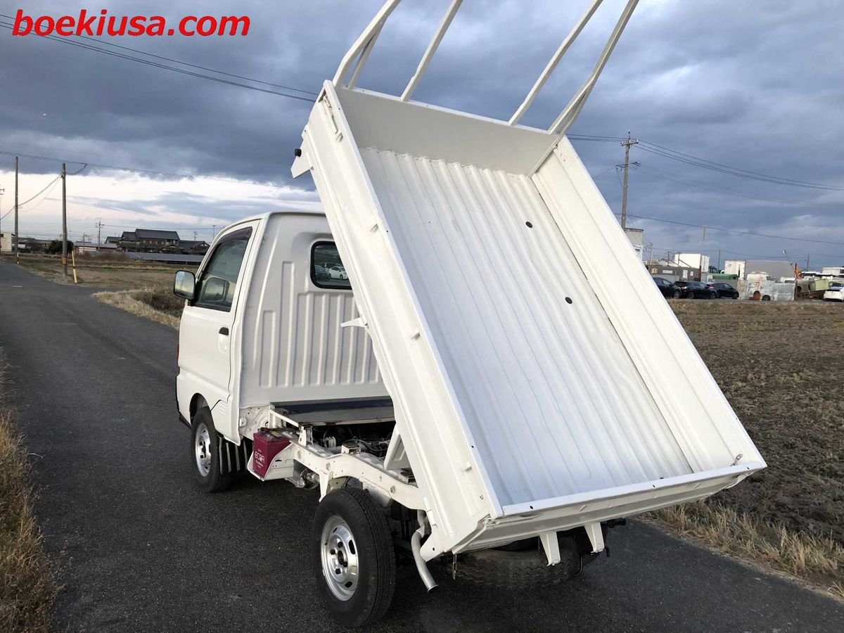 1997 Mitsubishi Minicab JDM car for sale — photo 3 of 11