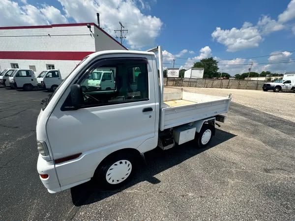 1997 Mitsubishi Minicab JDM car for sale — photo 4 of 5