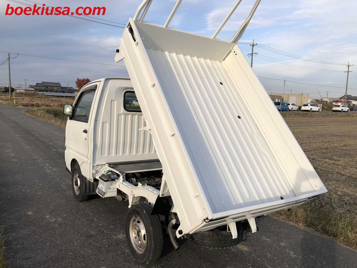 1997 Mitsubishi Minicab JDM car for sale — photo 3 of 11