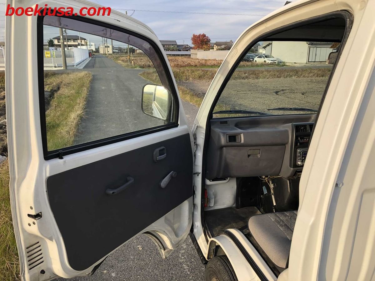 1997 Mitsubishi Minicab JDM car for sale — photo 8 of 11