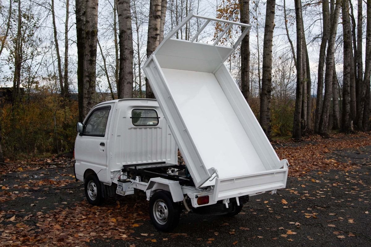 1997 Mitsubishi Minicab JDM car for sale — photo 5 of 9