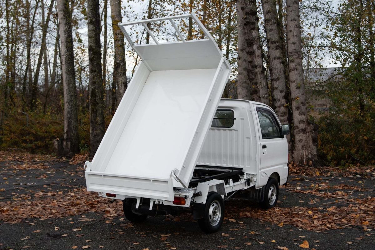 1997 Mitsubishi Minicab JDM car for sale — photo 7 of 9