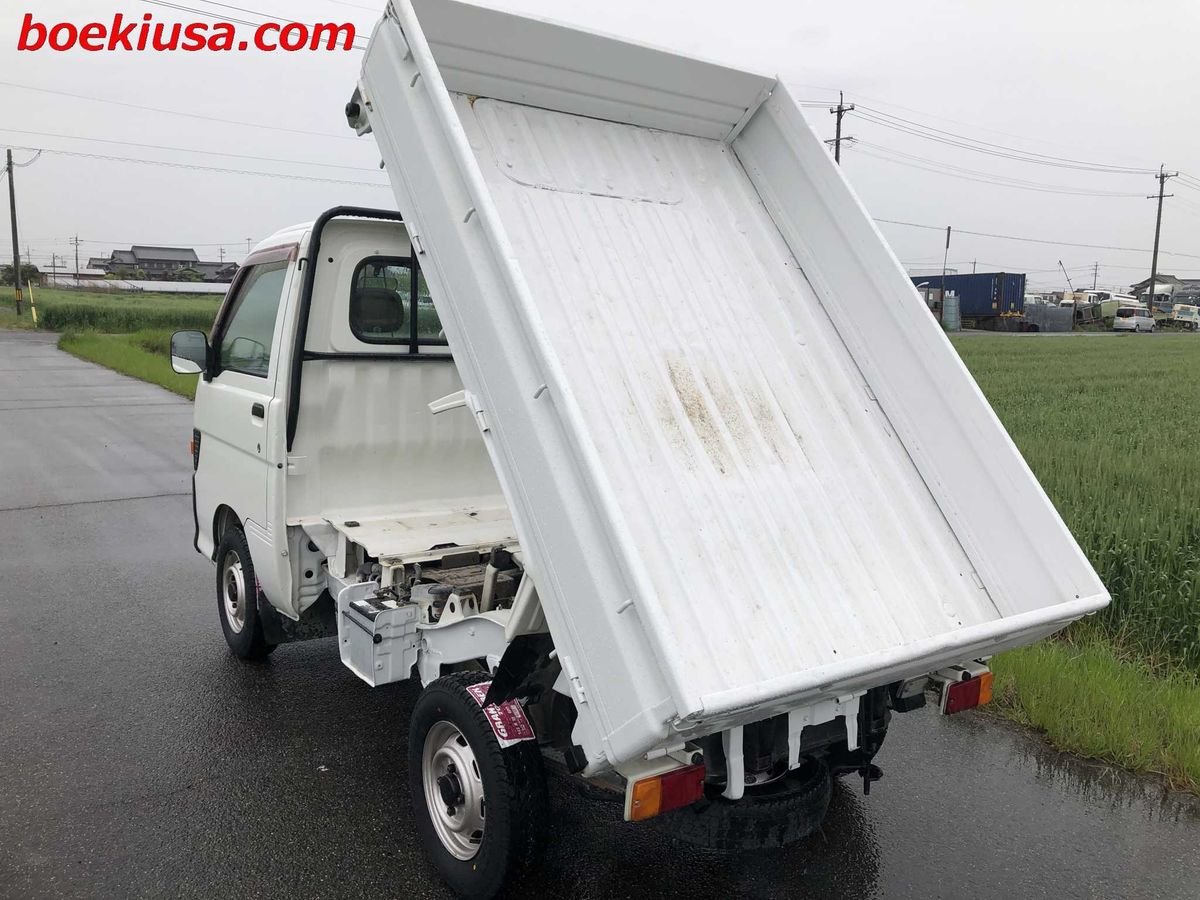 1998 Daihatsu Hijet JDM car for sale — photo 3 of 11