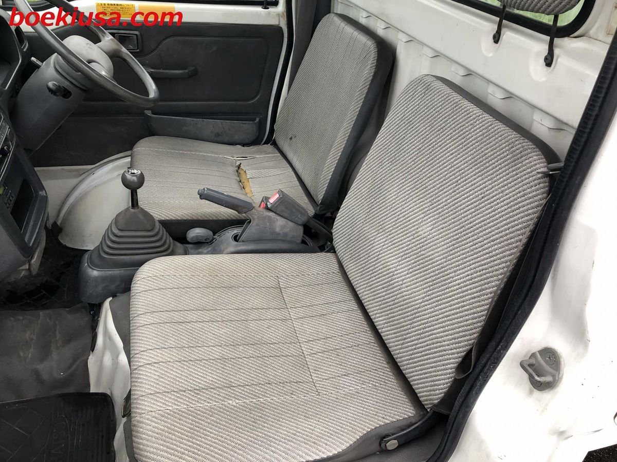 1998 Daihatsu Hijet JDM car for sale — photo 10 of 11