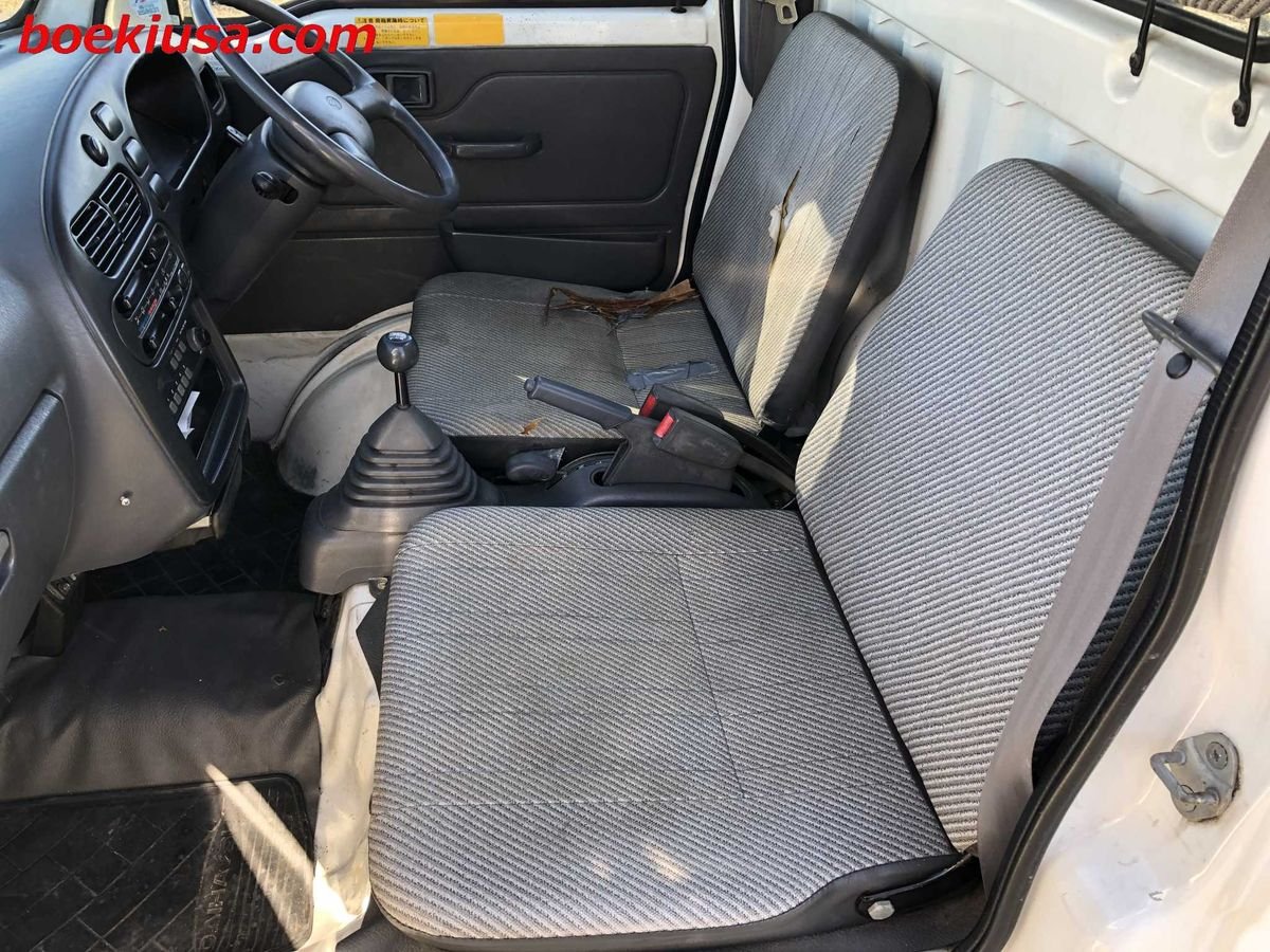 1998 Daihatsu Hijet JDM car for sale — photo 10 of 11