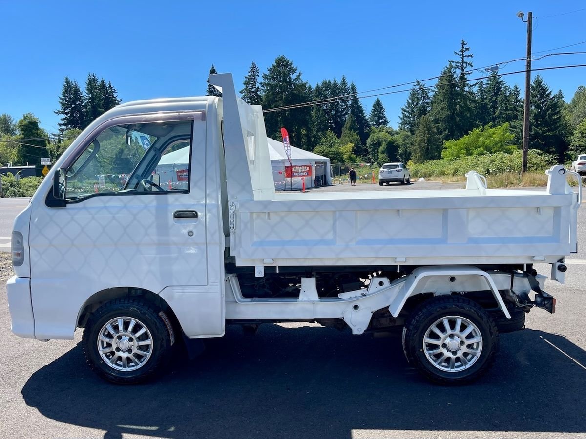 1999 Daihatsu Hijet JDM car for sale — photo 4 of 9