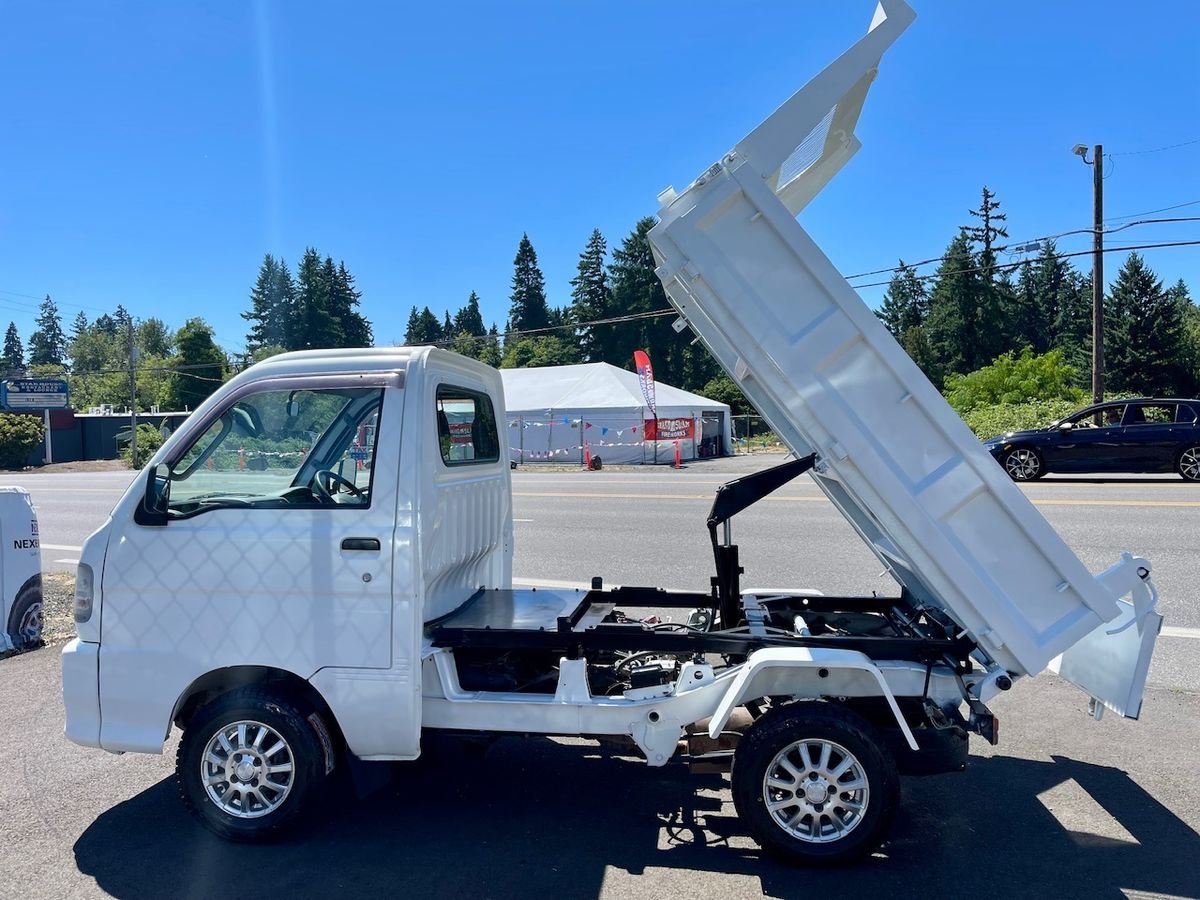 1999 Daihatsu Hijet JDM car for sale — photo 3 of 9