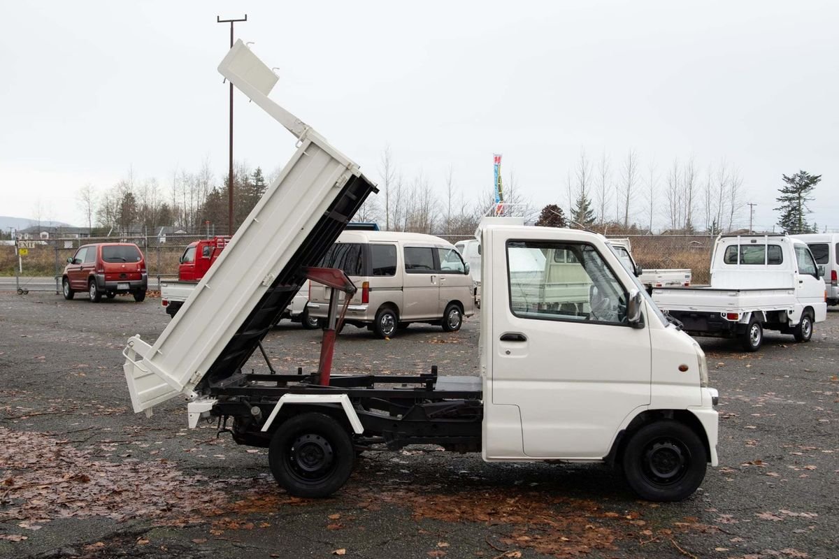1999 Mitsubishi Minicab JDM car for sale — photo 7 of 9