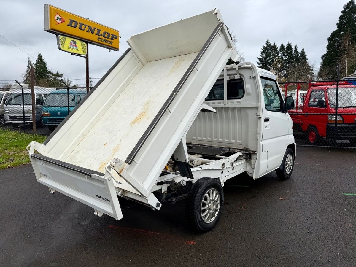 2000 Mitsubishi Minicab JDM car for sale — photo 7 of 9