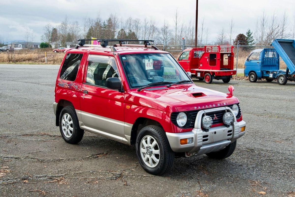 1997 Mitsubishi Pajero Mini JDM car for sale — photo 8 of 9
