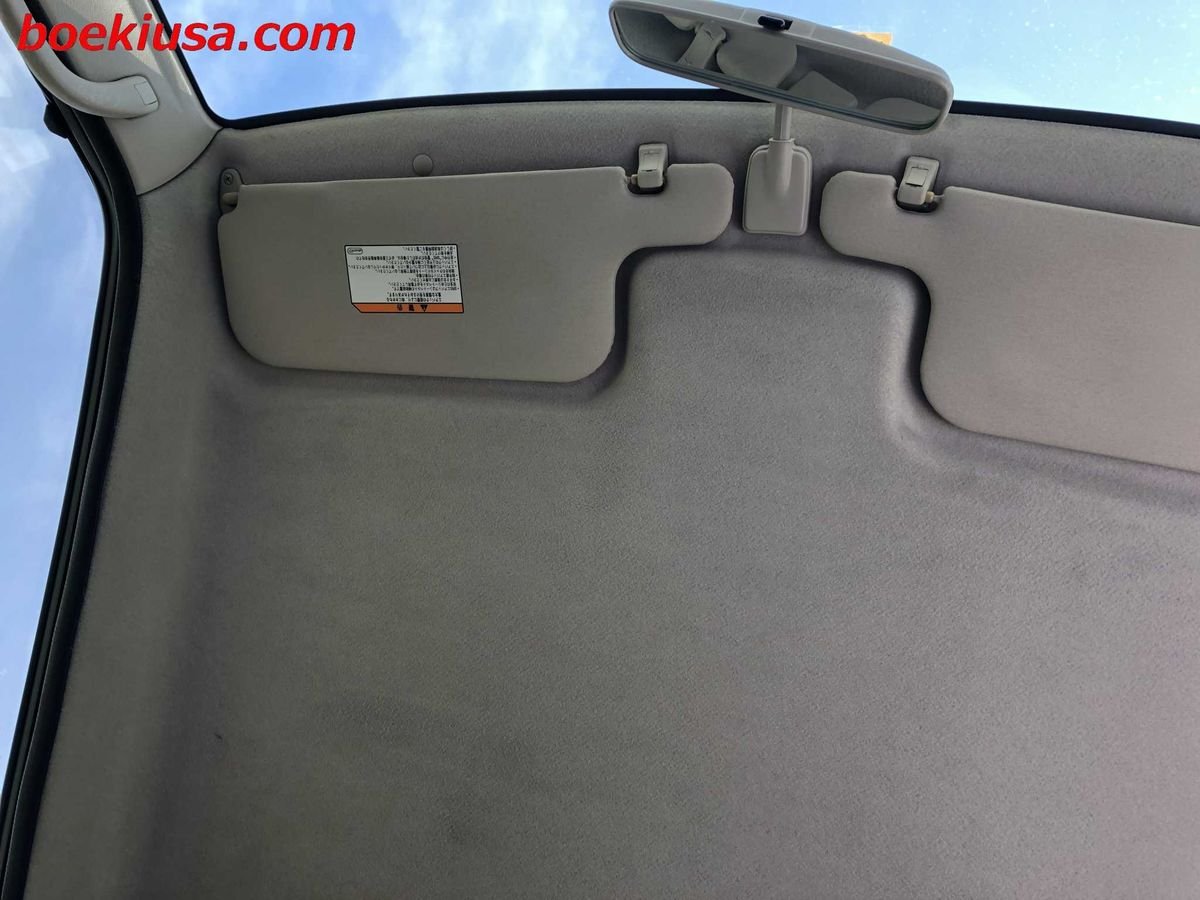 1999 Mitsubishi Pajero JDM car for sale — photo 10 of 11