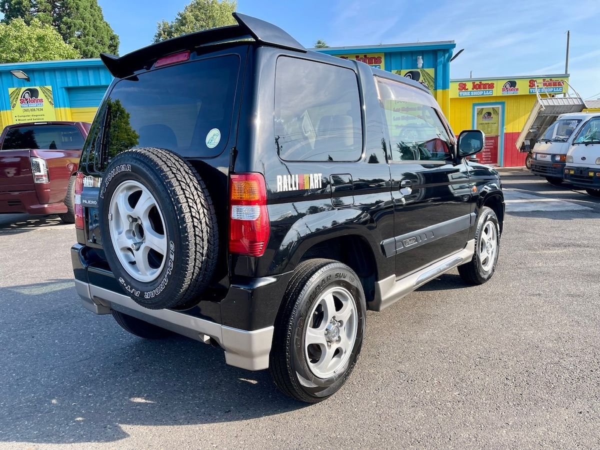 1999 Mitsubishi Pajero Mini JDM car for sale — photo 6 of 9