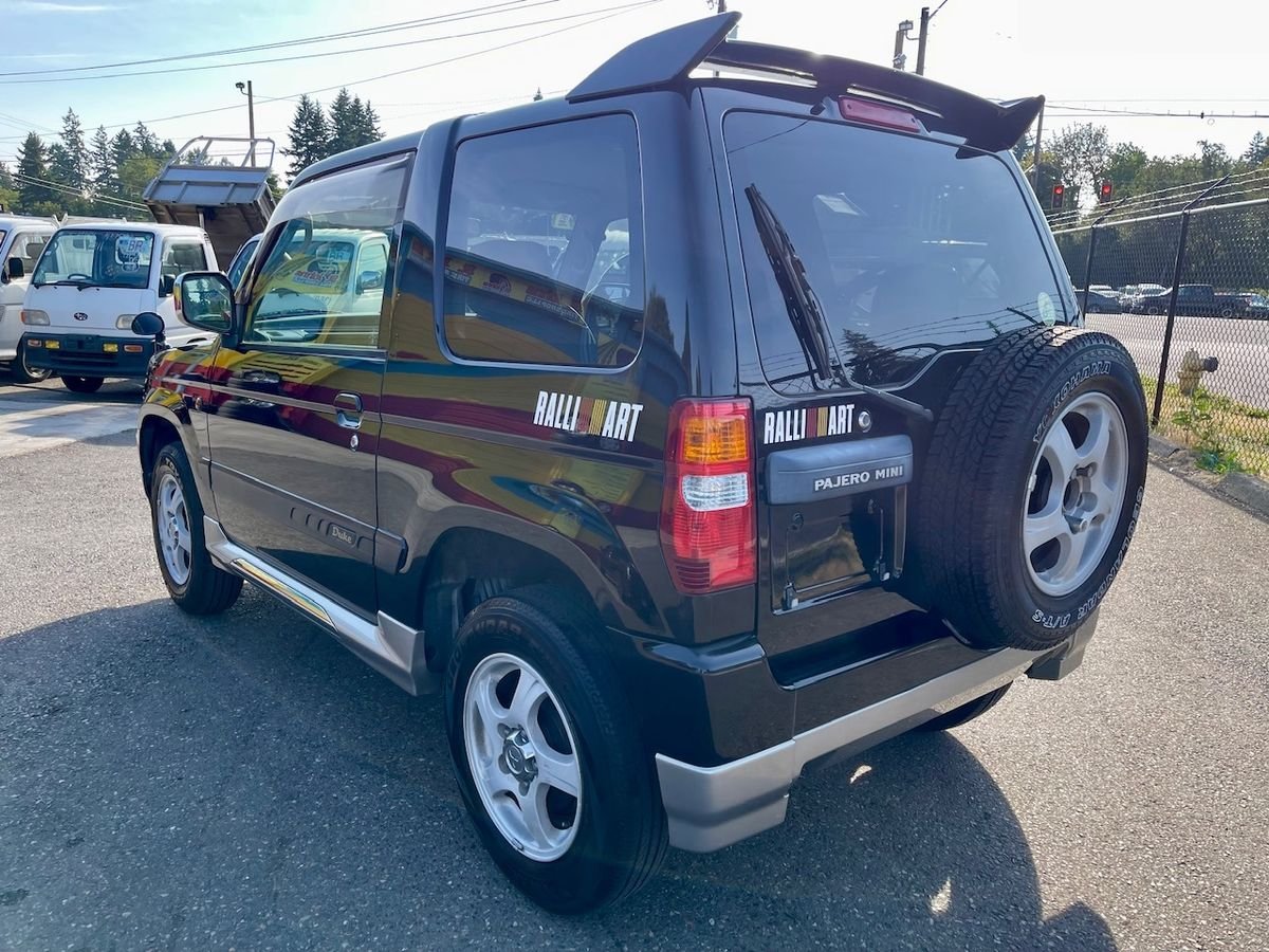 1999 Mitsubishi Pajero Mini JDM car for sale — photo 4 of 9