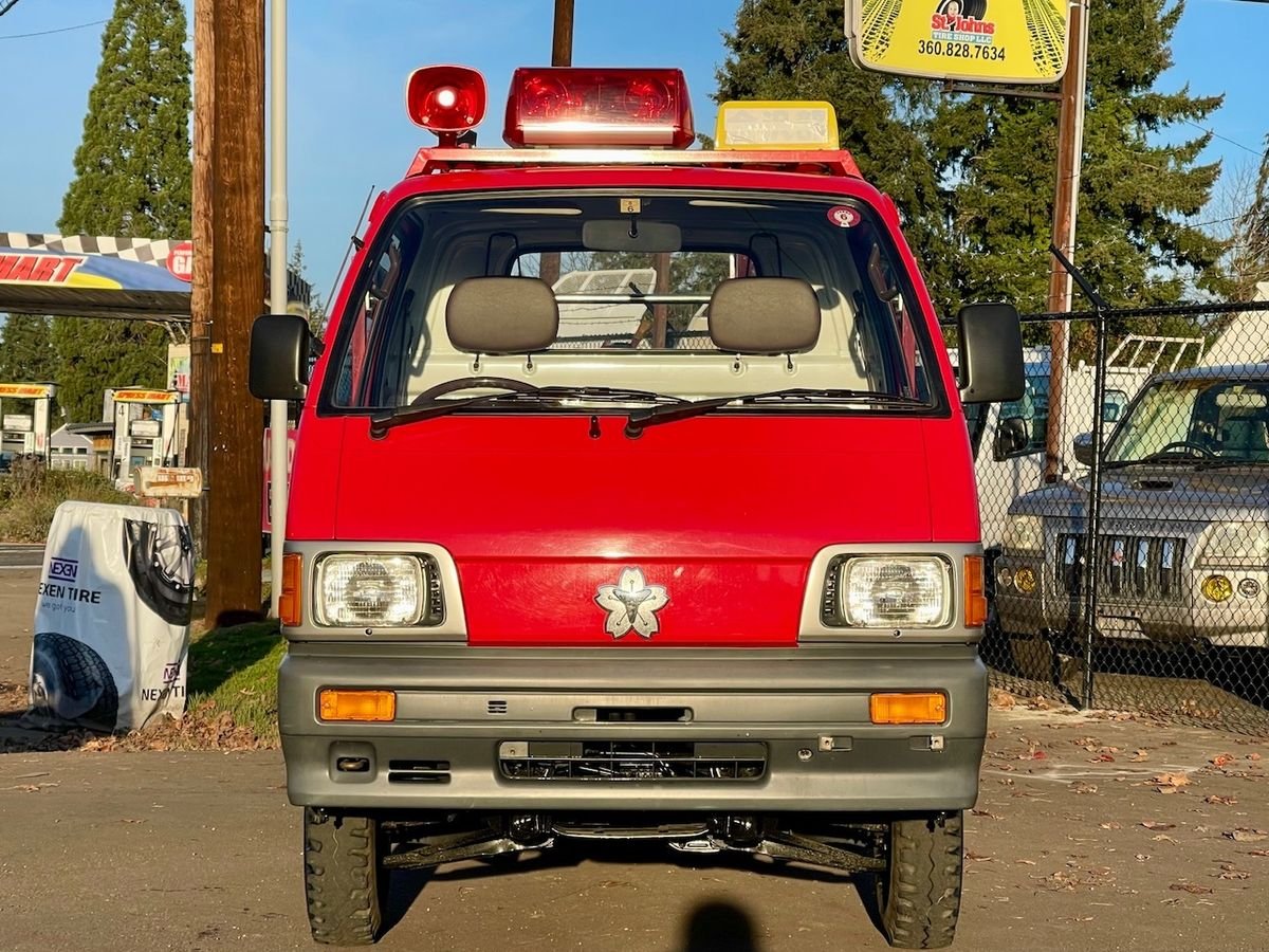 1992 Daihatsu Hijet JDM car for sale — photo 2 of 9