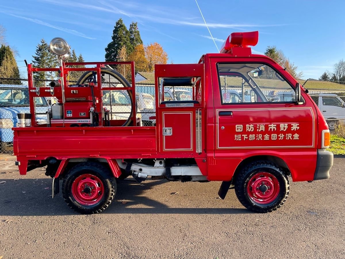 1992 Daihatsu Hijet JDM car for sale — photo 8 of 9