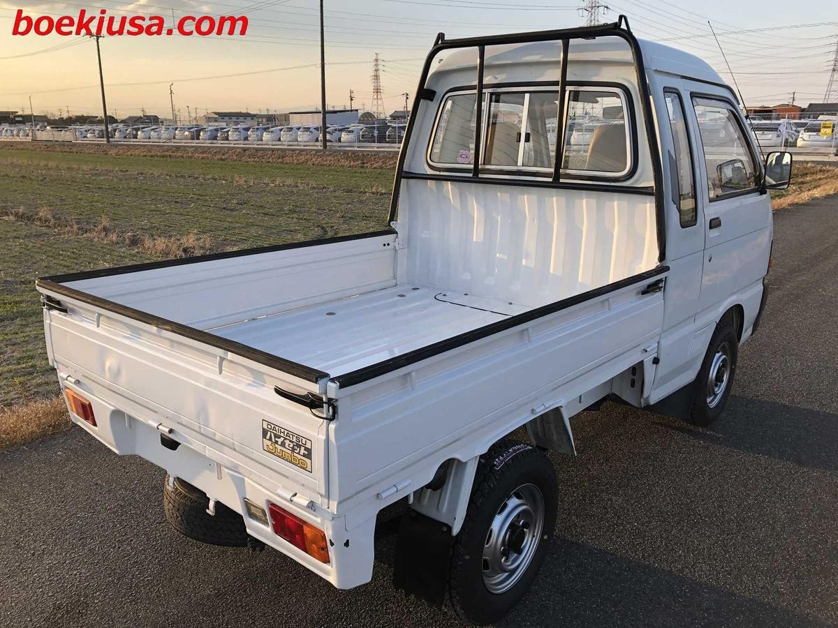 1992 Daihatsu Hijet JDM car for sale — photo 4 of 11