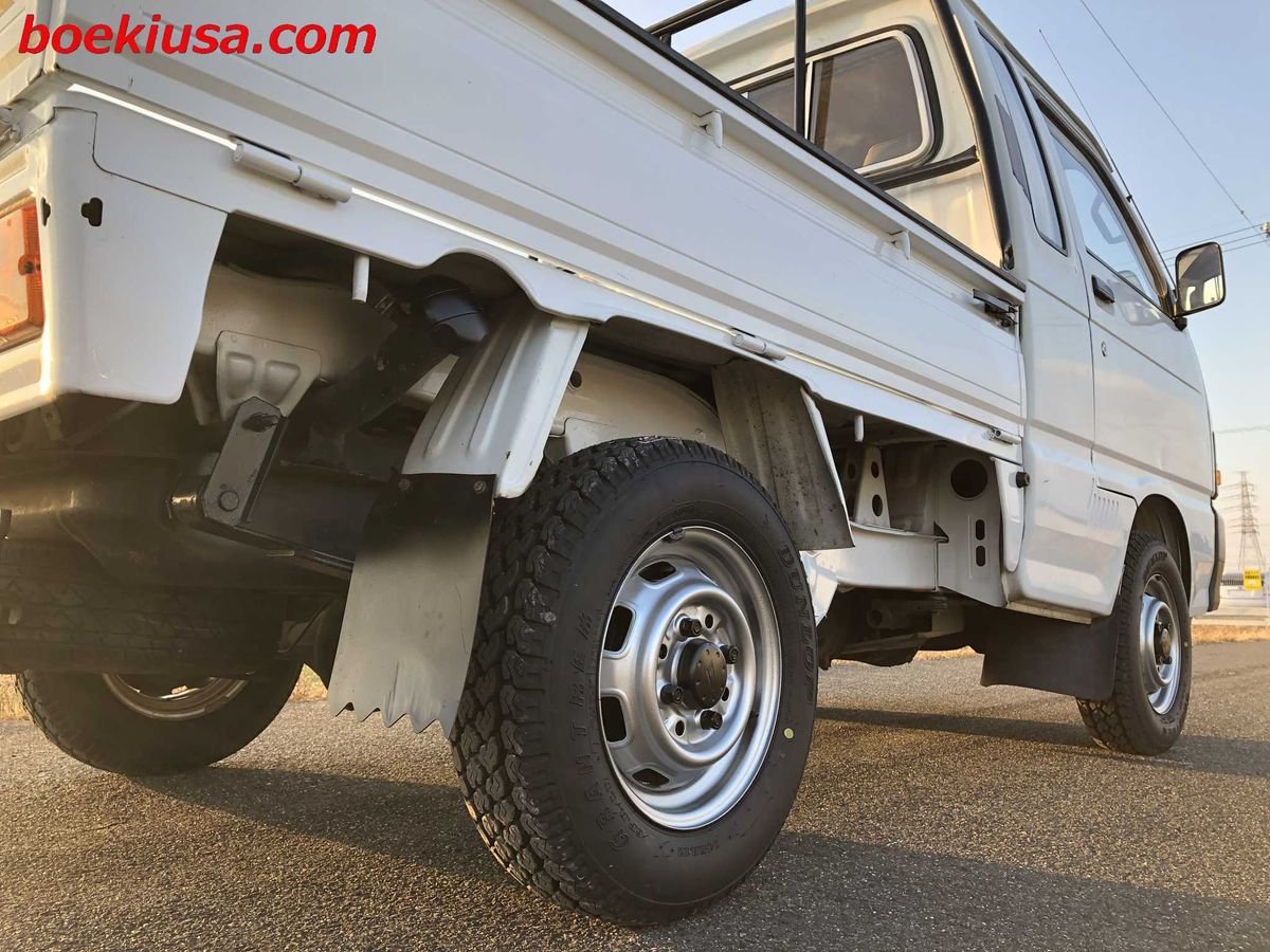 1992 Daihatsu Hijet JDM car for sale — photo 6 of 11