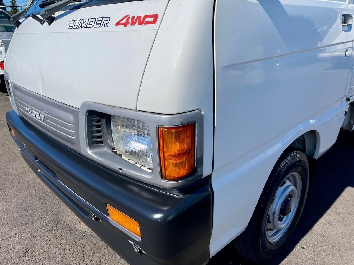 1993 Daihatsu Hijet JDM car for sale — photo 9 of 9