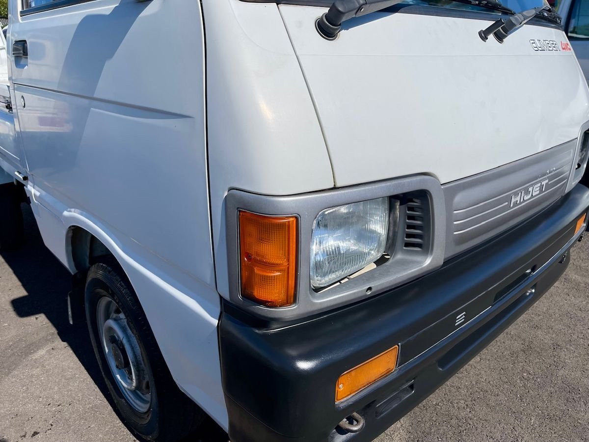 1993 Daihatsu Hijet JDM car for sale — photo 8 of 9