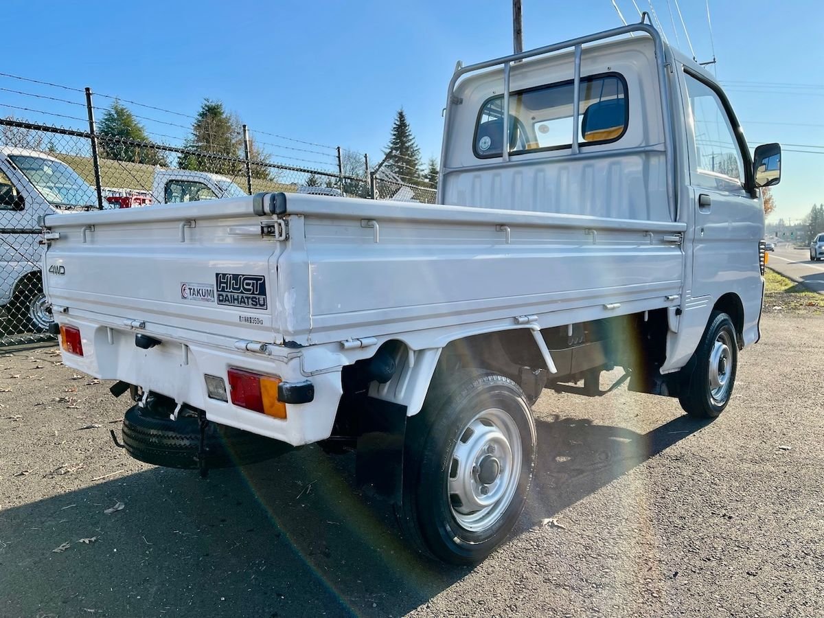 1994 Daihatsu Hijet JDM car for sale — photo 6 of 9