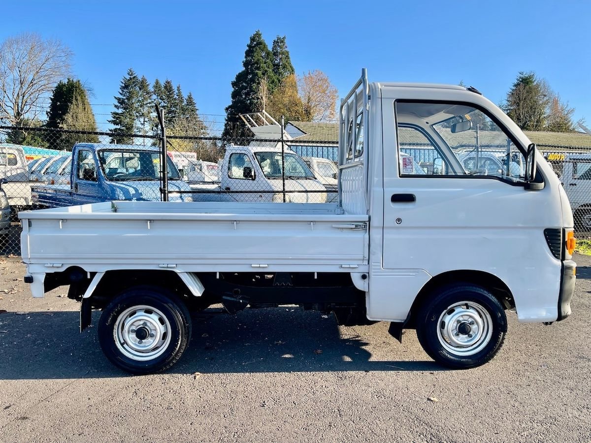 1994 Daihatsu Hijet JDM car for sale — photo 7 of 9