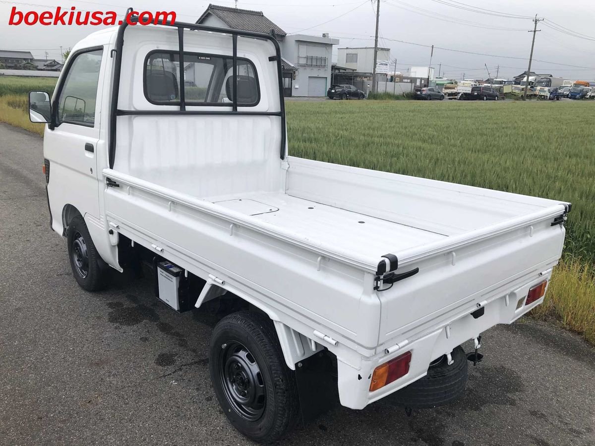1994 Daihatsu Hijet JDM car for sale — photo 3 of 11