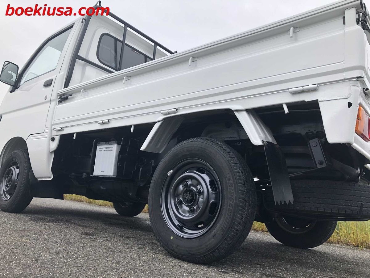 1994 Daihatsu Hijet JDM car for sale — photo 5 of 11