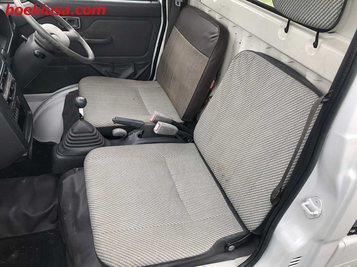 1994 Daihatsu Hijet JDM car for sale — photo 10 of 11