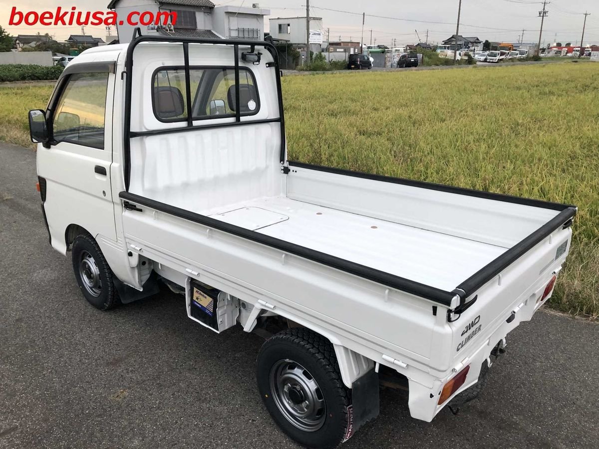 1994 Daihatsu Hijet JDM car for sale — photo 3 of 11