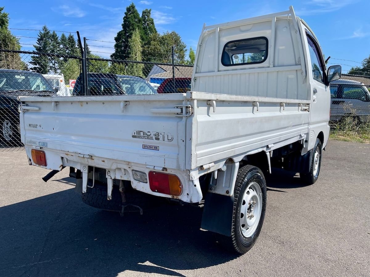 1994 Mitsubishi Minicab JDM car for sale — photo 7 of 9