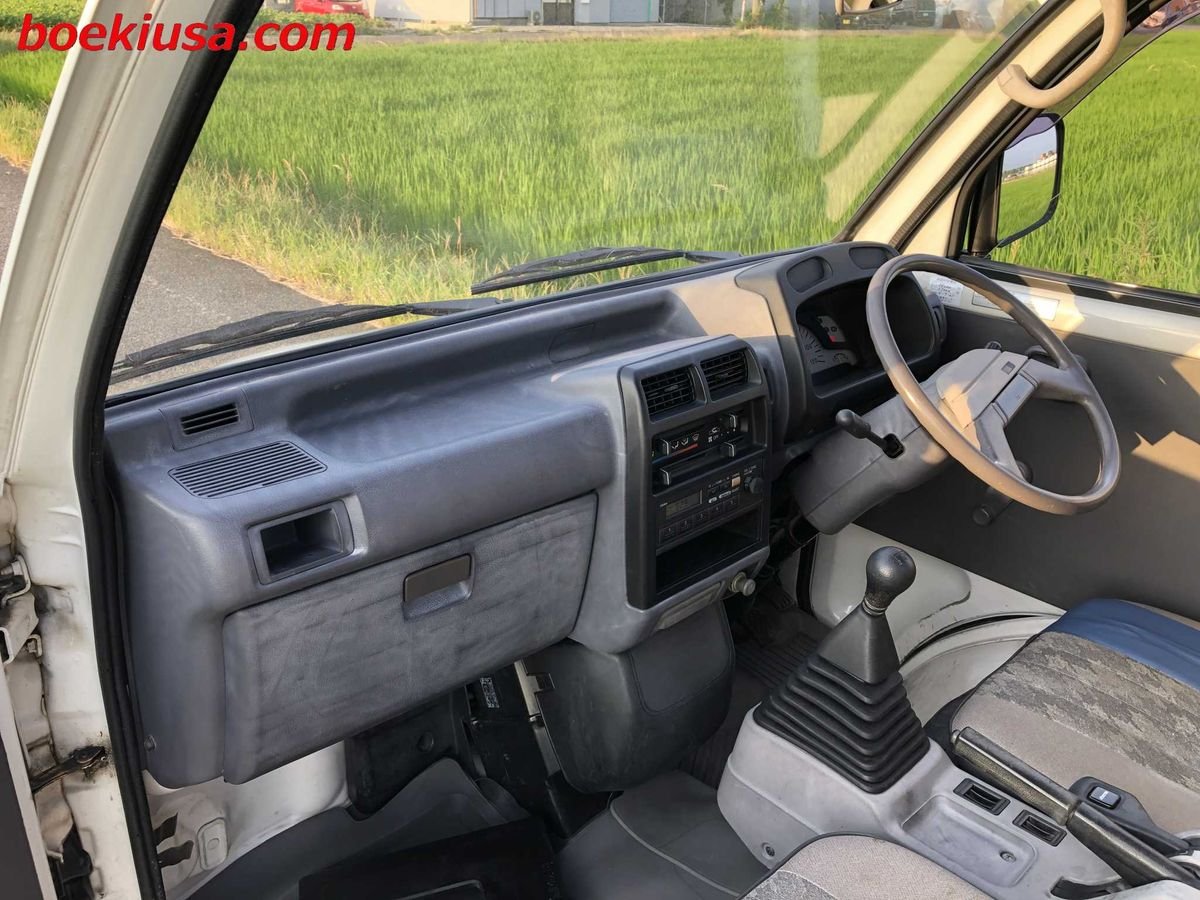 1994 Mitsubishi Minicab JDM car for sale — photo 9 of 11