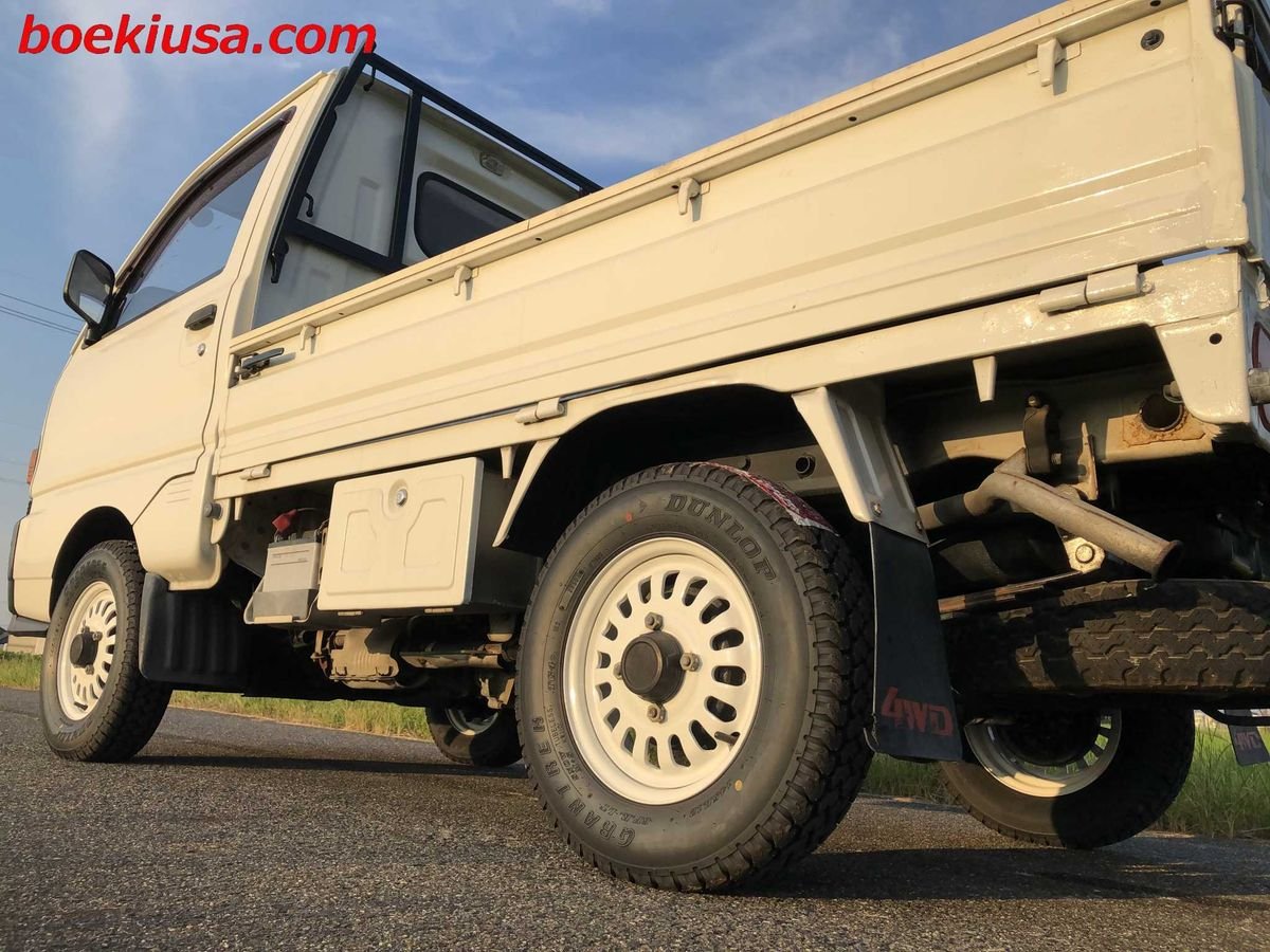 1994 Mitsubishi Minicab JDM car for sale — photo 5 of 11