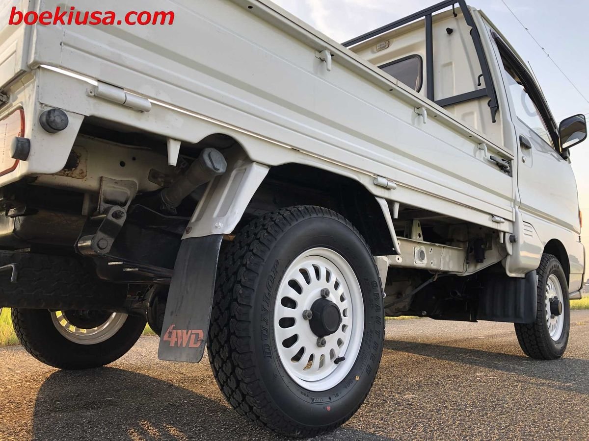 1994 Mitsubishi Minicab JDM car for sale — photo 6 of 11