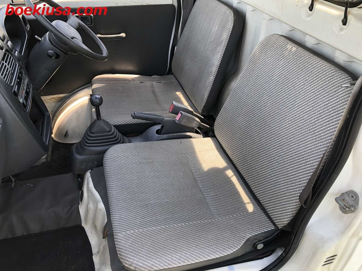 1995 Daihatsu Hijet JDM car for sale — photo 10 of 11