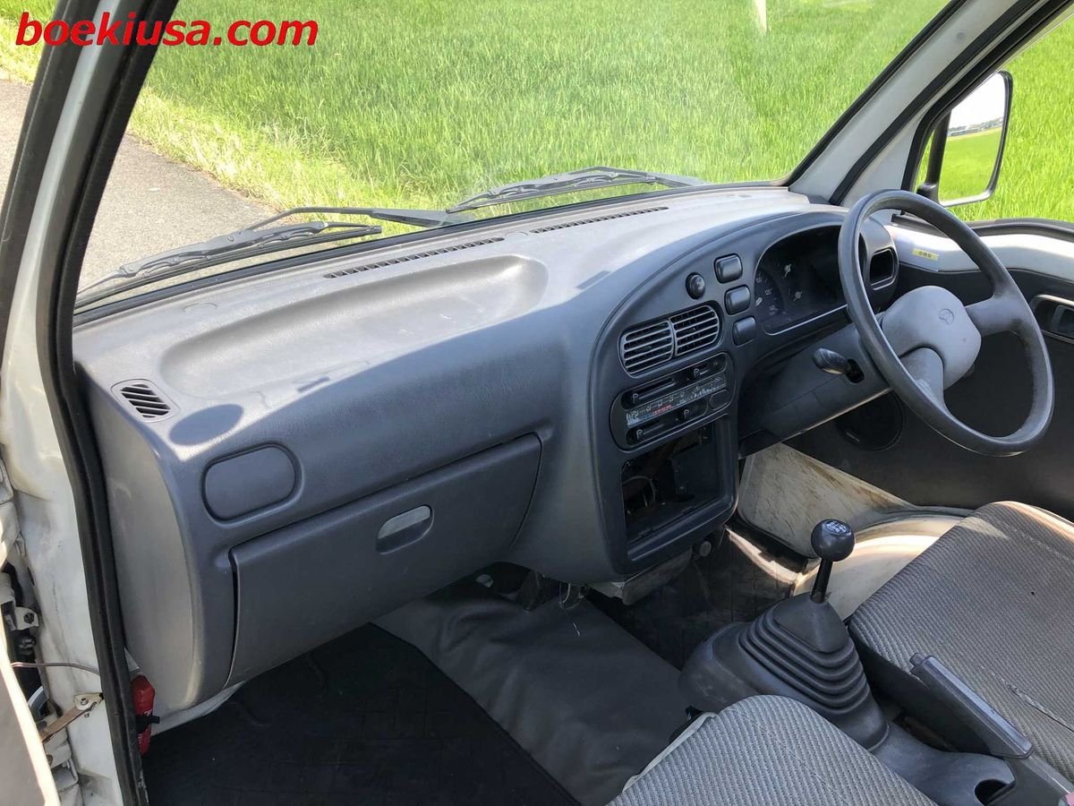 1995 Daihatsu Hijet JDM car for sale — photo 9 of 11